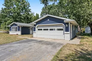 4917 Merritt Rd, Ypsilanti, MI 48197 - Photo 3