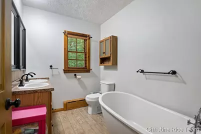 10226 SW Greenville Road, Greenville, MI 48838 - Photo 23