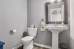 1219 Ellery Grove Ct, Vicksburg, MI 49097 - Photo 9