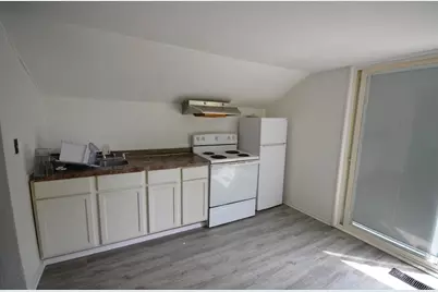 200 S Constantine Street, Three Rivers, MI 49093 - Photo 9