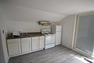 200 S Constantine St, Three Rivers, MI 49093 - Photo 9