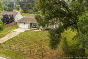 333 W Allen St, Newaygo, MI 49337 - Photo 3