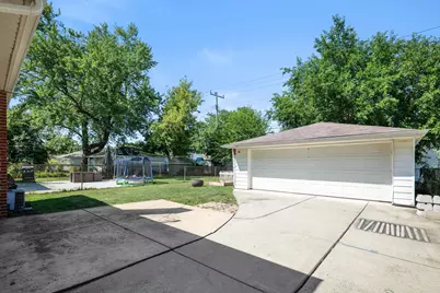 8299 Nightingale Street, Dearborn Heights, MI 48127 - Photo 21