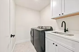 41 Starr Dr, Troy, MI 48083 - Photo 43