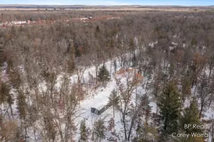 5017 S Sunray Ct, Idlewild, MI 49642 - Photo 33