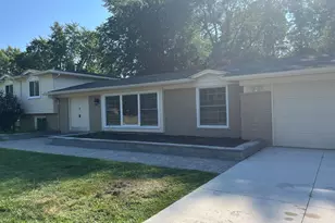 7096 Riverstone Rd, West Bloomfield, MI 48322 - Photo 3