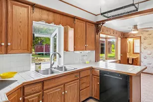 11484 Dennison Rd, Milan, MI 48160 - Photo 9