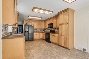 8716 S Westnedge Ave, Portage, MI 49002 - Photo 13