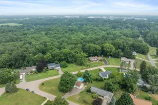 1629 Rhonda Rd, Saint Joseph, MI 49085 - Photo 3