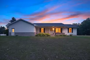 635 W Poplar St, Marion City, MI 48811 - Photo 1