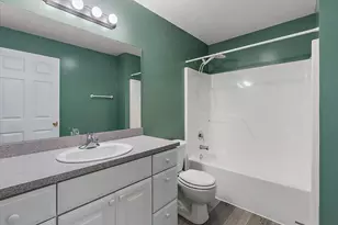 11382 E Lake Dr, Holland, MI 49424 - Photo 35