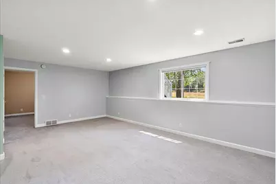 11382 E Lake Drive, Holland, MI 49424 - Photo 29
