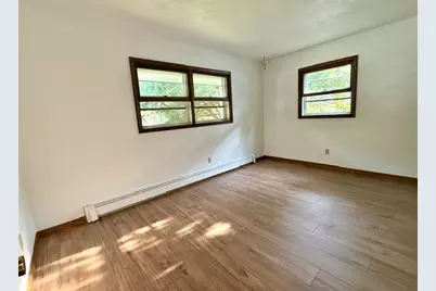711 E North Drive, Marshall, MI 49068 - Photo 11