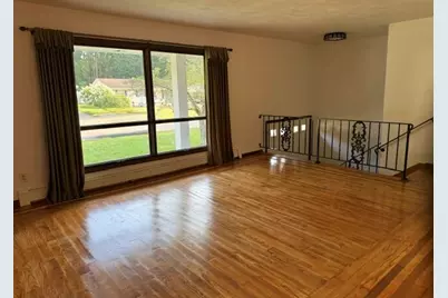 711 E North Drive, Marshall, MI 49068 - Photo 9