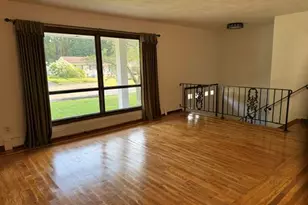 711 E North Dr, Marshall, MI 49068 - Photo 9