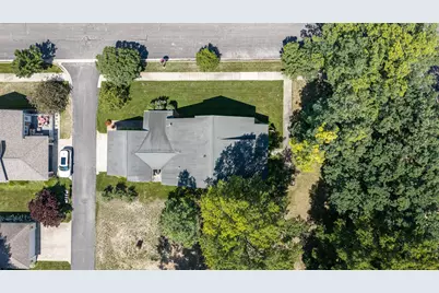26 Kenneth Street, Pentwater, MI 49449 - Photo 5