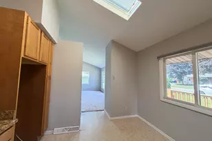 404 N Reinberg Ave, Scottville, MI 49454 - Photo 7