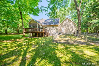 10895 Forest Valley Drive, Greenville, MI 48838 - Photo 5