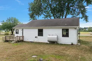 75 4th St, Plainwell, MI 49080 - Photo 3