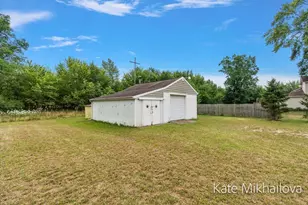 75 4th St, Plainwell, MI 49080 - Photo 69