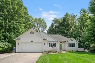 1466 Coolidge Ave, Kalamazoo, MI 49006 - Photo 1