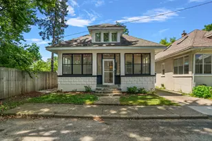63 Iris Pl NE, Grand Rapids, MI 49503 - Photo 1