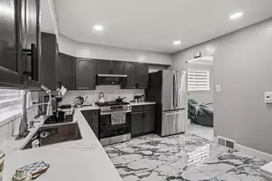 8544 Kinloch St, Dearborn Heights, MI 48127 - Photo 9