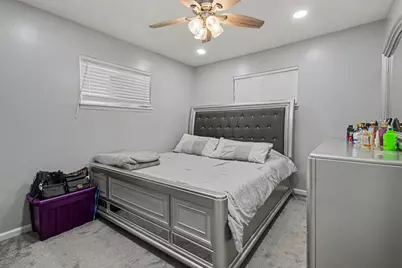 8544 Kinloch Street, Dearborn Heights, MI 48127 - Photo 11