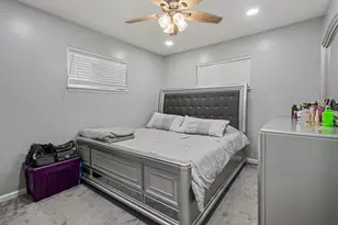 8544 Kinloch St, Dearborn Heights, MI 48127 - Photo 11