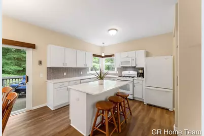 7436 Las Palmas Drive NE, Rockford, MI 49341 - Photo 11