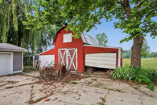3667 Bradford Rd, Ionia, MI 48846 - Photo 21