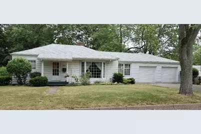 298 McKinley Avenue N, Battle Creek, MI 49017 - Photo 1