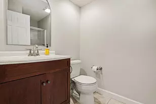 561 Upton Dr, Saint Joseph, MI 49085 - Photo 35