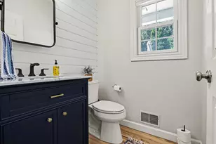 561 Upton Dr, Saint Joseph, MI 49085 - Photo 21