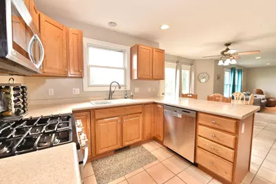 4697 Lauren Lane, Saint Joseph, MI 49085 - Photo 9
