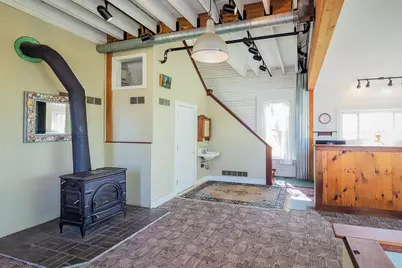 24 W Linden Street W, Three Oaks, MI 49128 - Photo 17