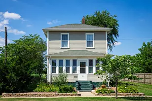 24 W Linden Street W, Three Oaks, MI 49128 - Photo 3