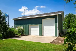 24 W Linden Street W, Three Oaks, MI 49128 - Photo 47