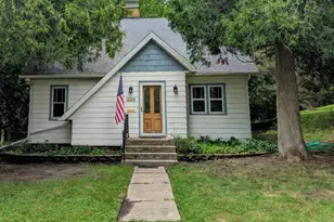 119 Prospect St, Rockford, MI 49341 - Photo 1