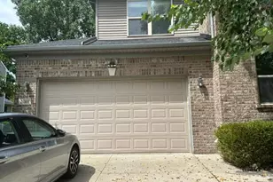 2708 Trillium Hills Dr, Commerce Township, MI 48382 - Photo 3