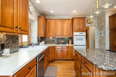 112 Stonehenge Drive SW, Grandville, MI 49418 - Photo 9