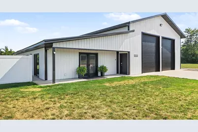 19061 M-60, Three Rivers, MI 49093 - Photo 3