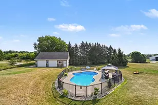 1900 Oak Grove Rd, Howell, MI 48855 - Photo 35