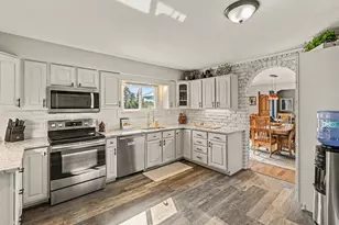 1900 Oak Grove Rd, Howell, MI 48855 - Photo 7