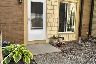 2714 Birchcrest Dr SE, Grand Rapids, MI 49506 - Photo 1