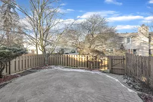 1592 Brentwood Dr, Troy, MI 48098 - Photo 15