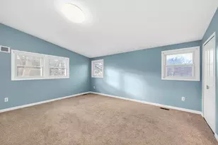 1592 Brentwood Dr, Troy, MI 48098 - Photo 21