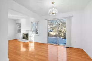 1592 Brentwood Dr, Troy, MI 48098 - Photo 11