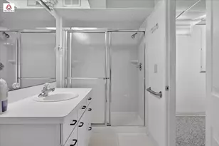1431 Provincial Dr, Troy, MI 48084 - Photo 29