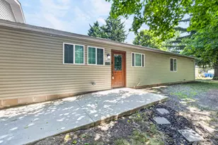 15286 Ackerson Dr, Battle Creek, MI 49014 - Photo 3